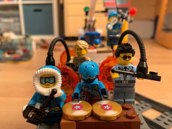 Facebook Lego PLS 2020