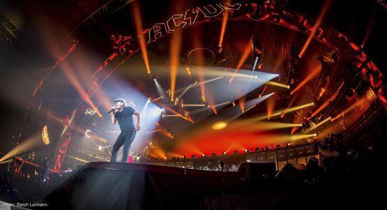 AC/DC vertraut auch bei dieser Tour Patrick Woodroffe als Lichtdesigner und Show Director sowie Cosmo Wilson als Lighting Director.