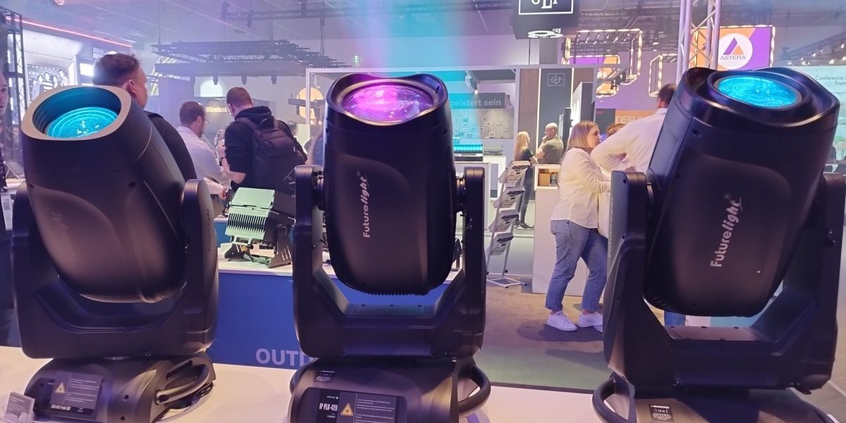 Moving Head Theatre & Stage Steinigke