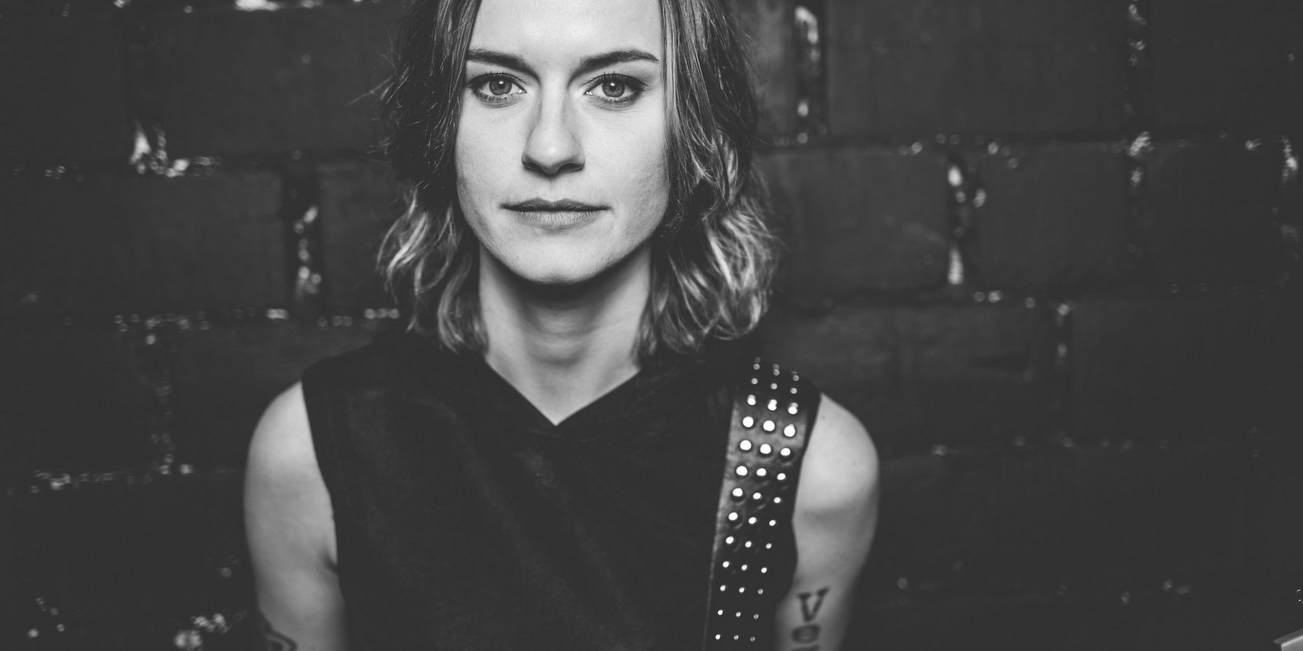 Yasi Hofer Yasi Hofer black and white prolight sound messe 2024